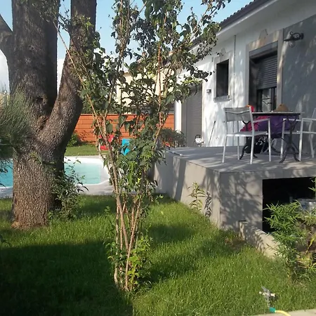 In Guest - Luxury Guest Room, Private Entrance, Shower Room, Wc, Terrace, Private Cugnaux